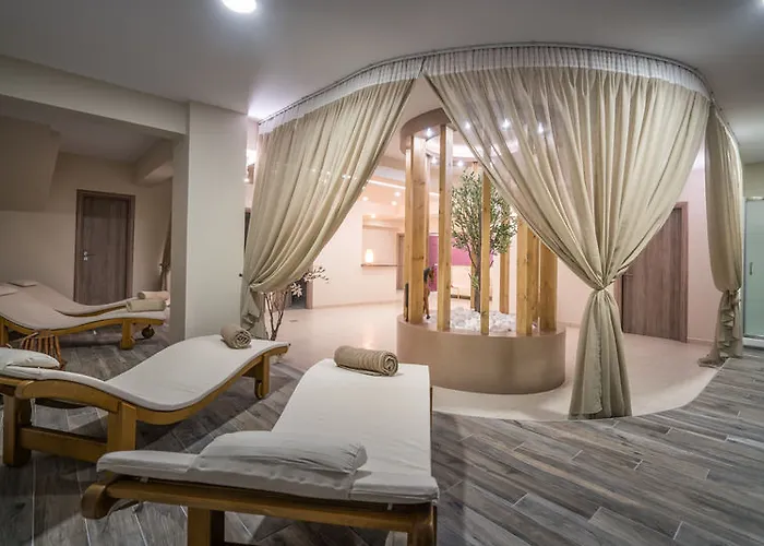 Hotel Park & 4*
