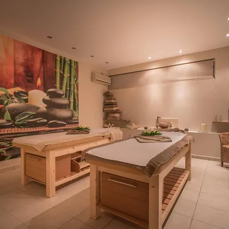 Szálloda Park & Ciliví